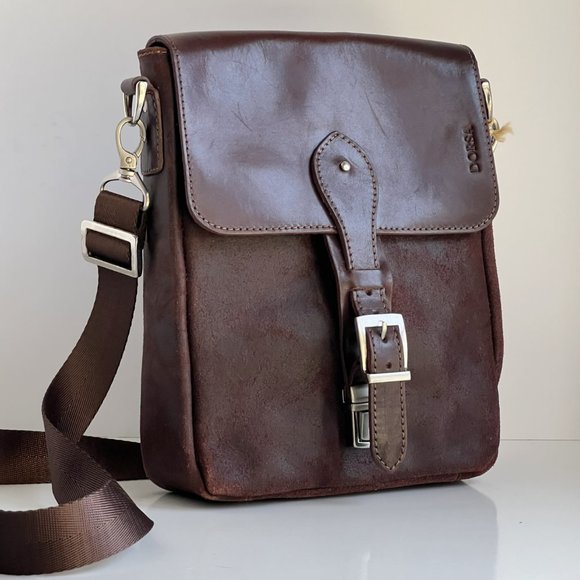 DORSA Leather & Luxury Brown Crossbody Messenger Bag NEW NWT - Picture 1 of 16